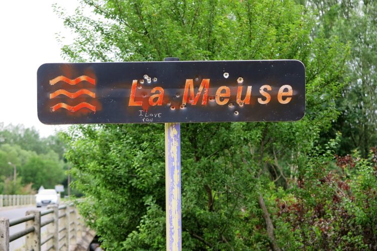 Op reis: Dieue-sur-Meuse – Verdun – ÃŽle de Rhin